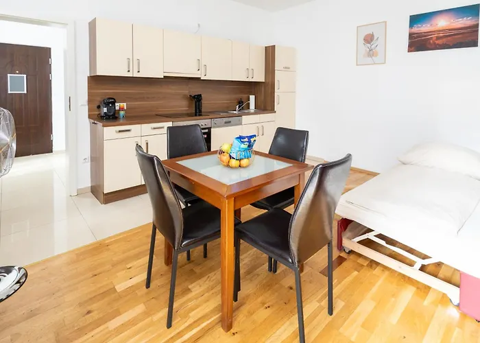 Crystal Apartment
